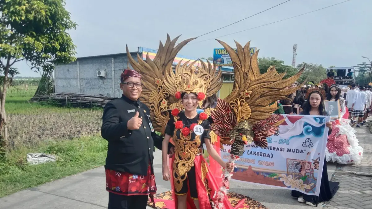 Siyadi SPd MPd, Kepala SMAN Plandaan
