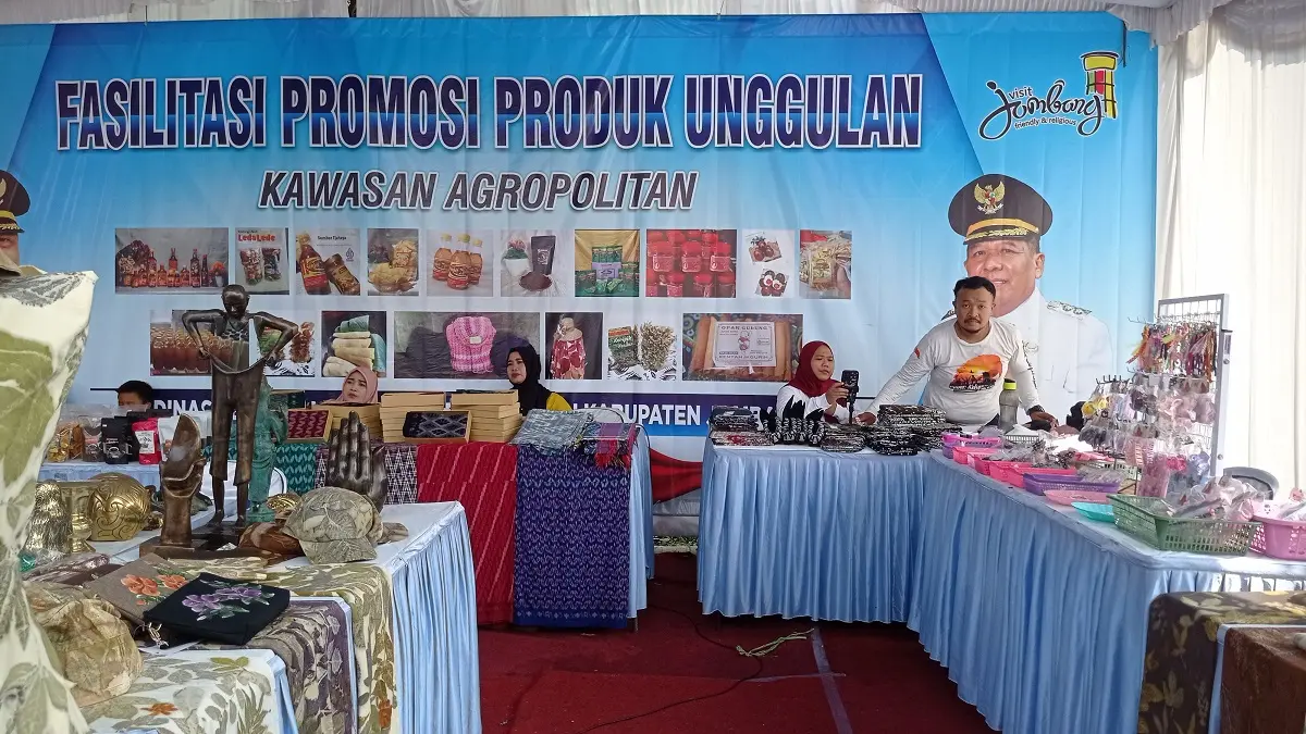Sejumlah produk UMKM unggulan kawasan Agropolitan ditampilkan di event riyaya Unduh-Unduh GKJW Mojowarno