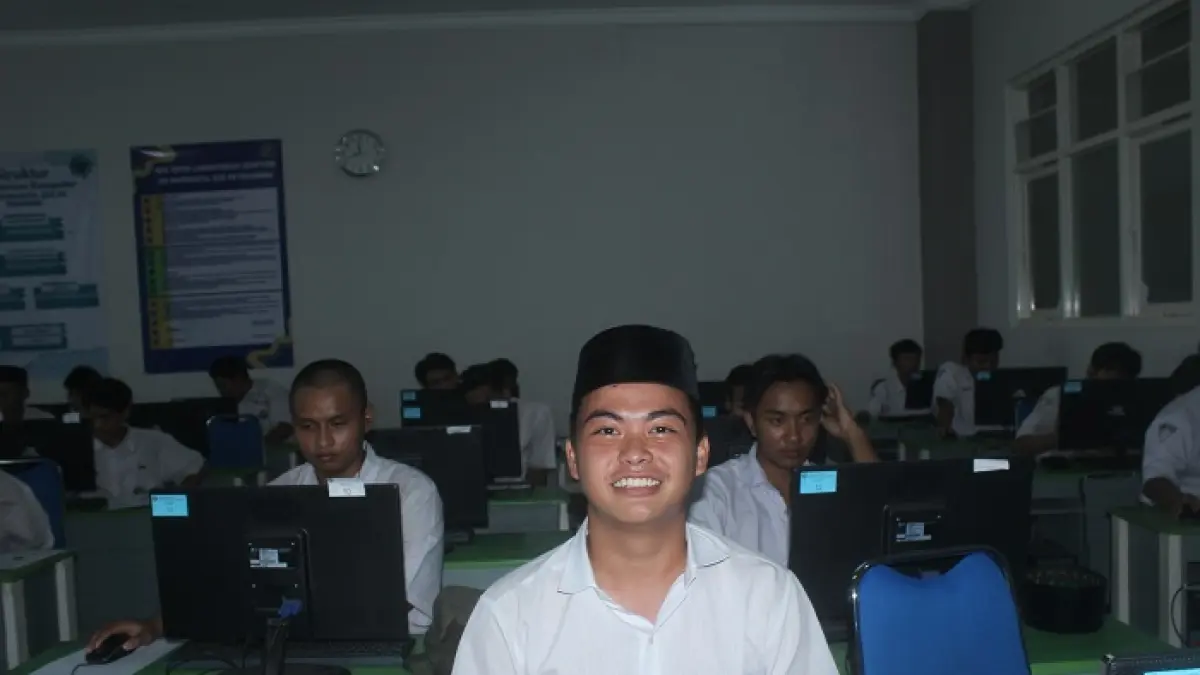 Muhammad Arsyad Ainur Rohman, Kelas 11-J MA Madrasatul Quran Tebuireng&nbsp;