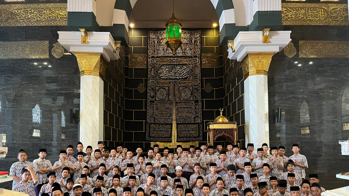 Kegiatan siswa MTsN 4 Jombang dalam kegiatan outing class 
