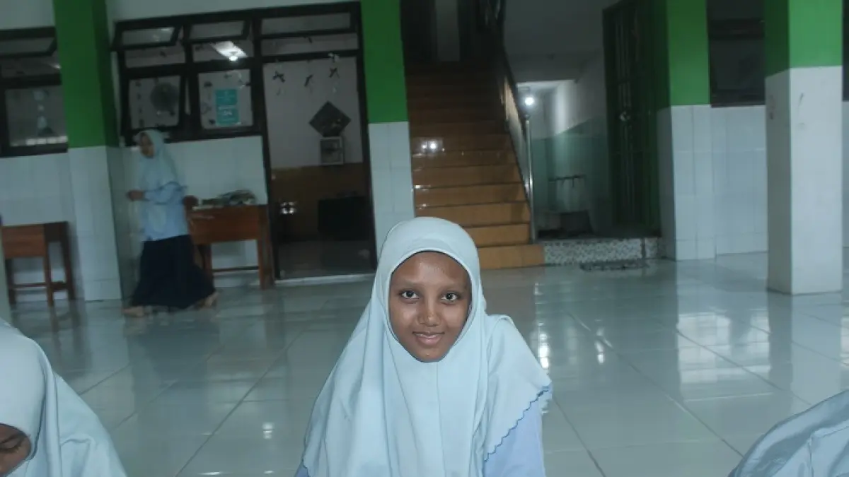 Adelia Putri Anggraeni, Kelas 9 PQ 1 Perguruan Muallimat Cukir