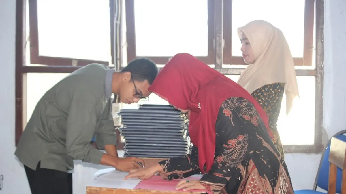 DIstribusi ijazah di SMAN Kesamben 2025