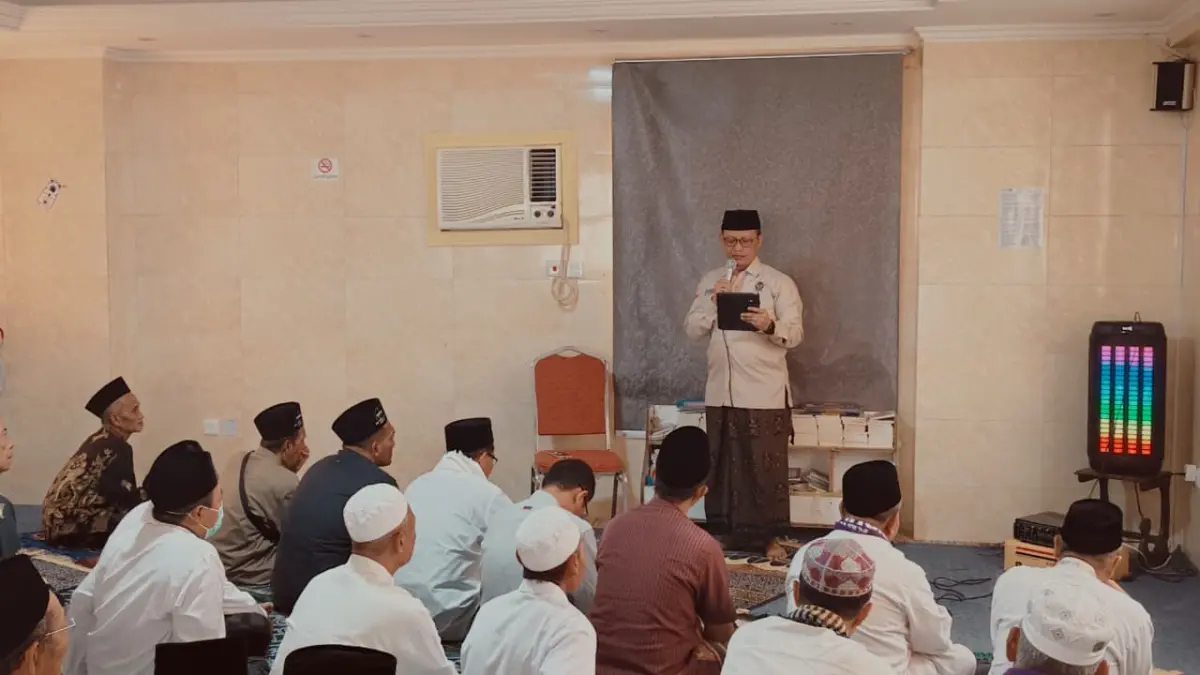 ANTUSIAS: Rombongan 1 SUB Kloter 61 saat mengikuti kegiatan pemantapan dan doa bersama menjelang puncak ibadah haji akhir Mei mendatang.
