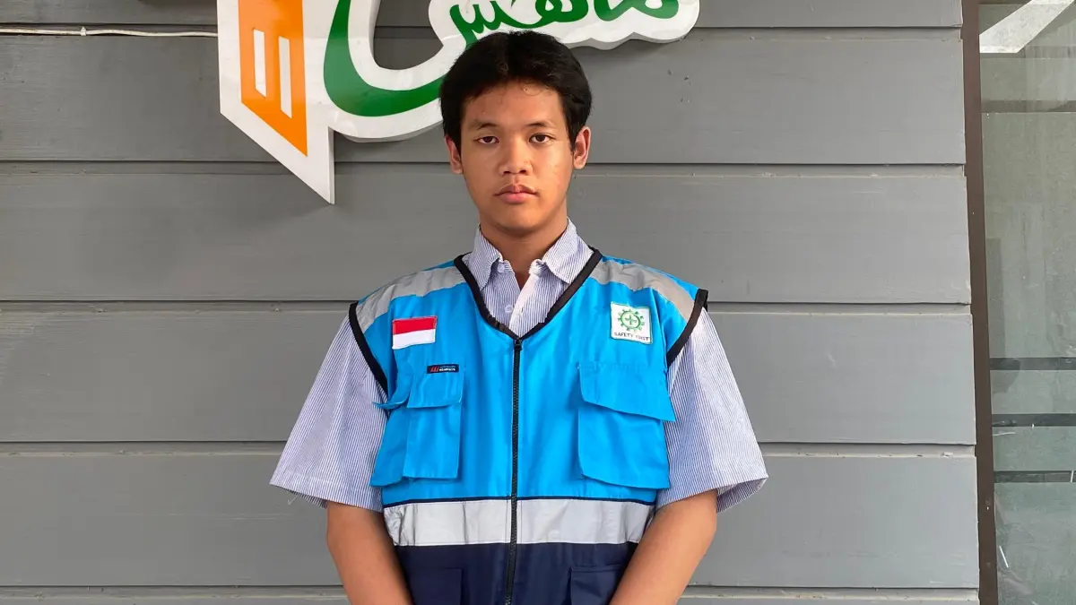 Achmad Daniel Zulkarnaen Dziahulhaq, Kelas XII DPIB 1, SMK Dwija Bhakti 1 Jombang
