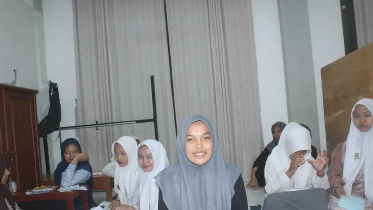 Alyssa Mutiara Putri, Santriwati PP Al-Madienah, Denanyar, Jombang
