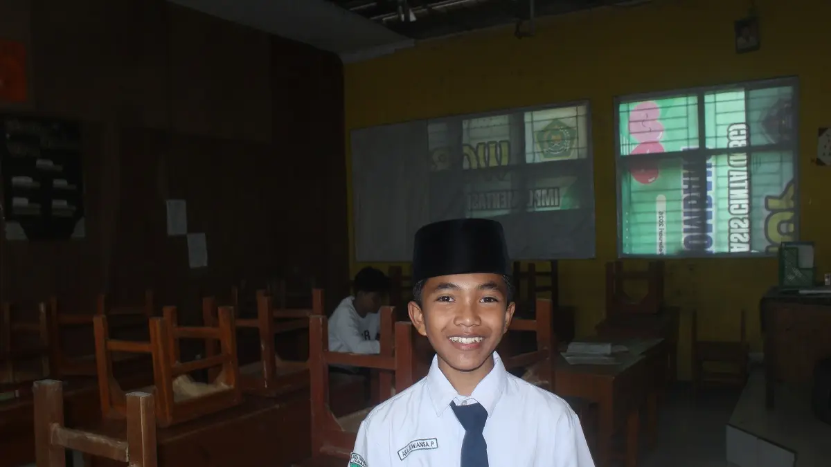 Aka Juwansa Putra, Kelas 7-A MTsN 9 Jombang di Tanjunganom, Diwek
