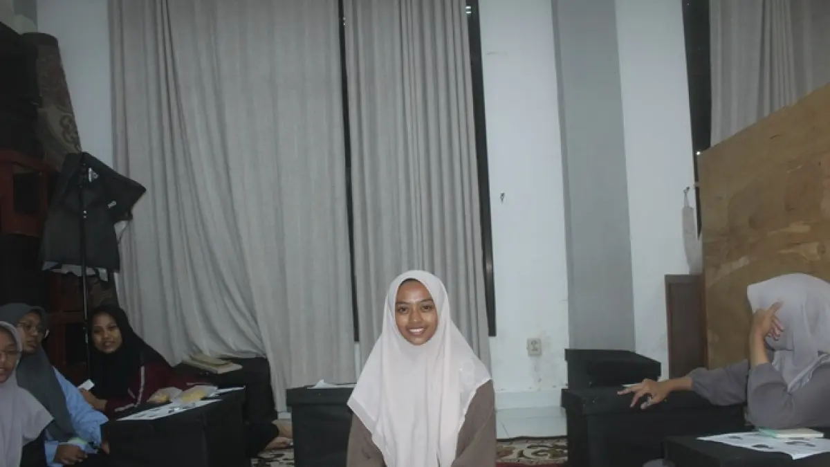 An-Nisaa Bahratul Ilmiah, Santriwati PP Al-Madienah, Denanyar, Jombang