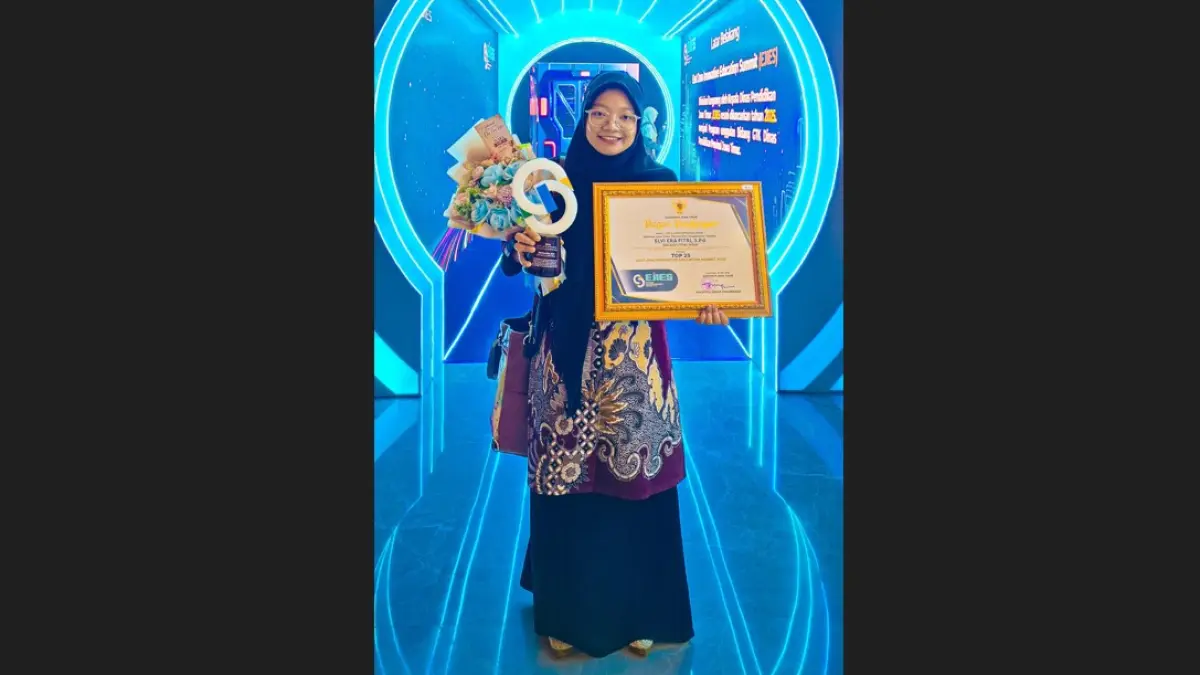 Elvi Era Fitri, guru Biologi SMA Budi Utomo Jombang,