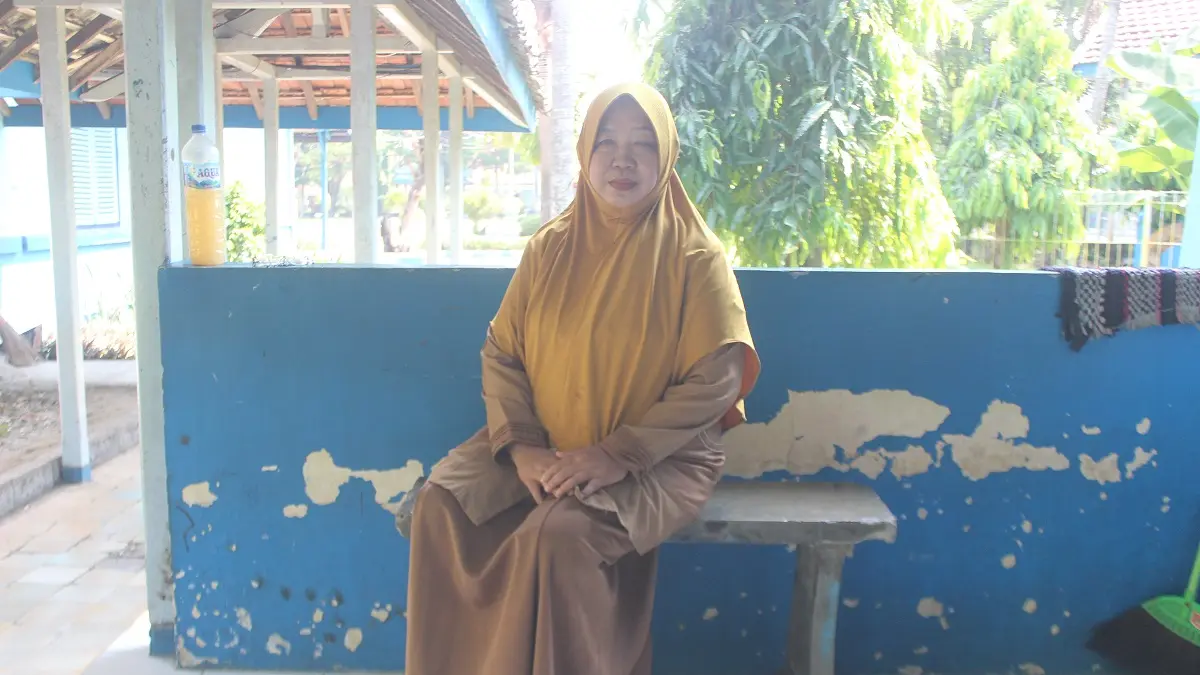 Wenny Wardhani, Gr, guru SMAN 3 Jombang 