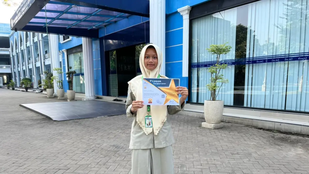 Ilma Zakiyya, Kelas X-8 SMA Darul Ulum 2 Unggulan BPPT