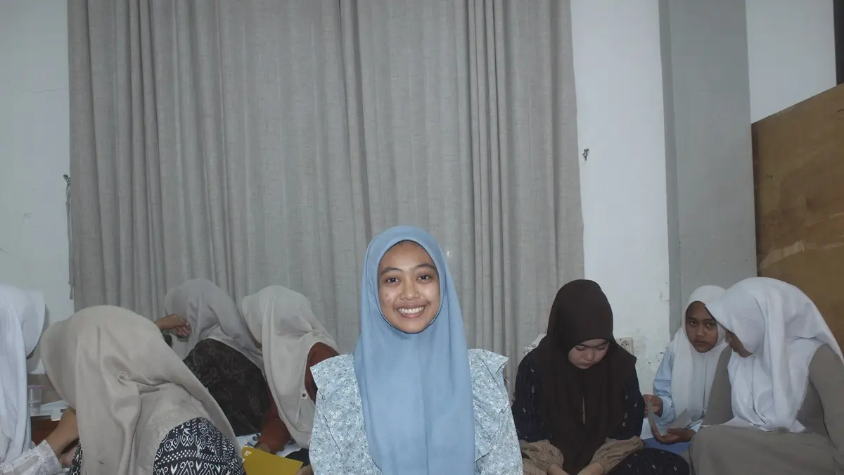 Alfa Azkiya Asyifa, Santriwati PP Al-Madienah, Denanyar, Jombang