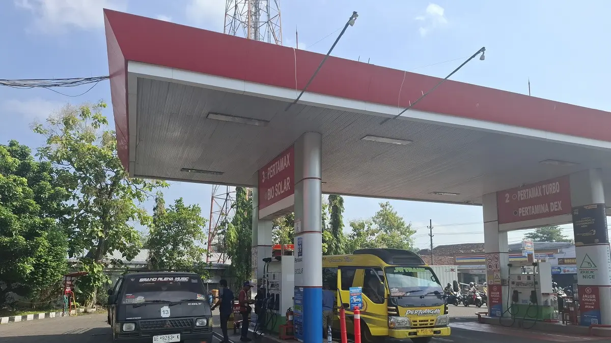 HABIS: BBM subsidi Pertalite di SPBU Desa/Kecamatan Perak kosong.