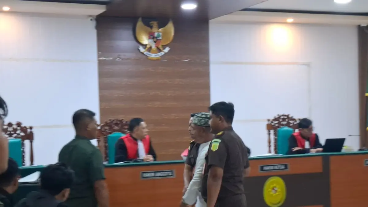 Sidang lanjutan kasus pembunuhan terhadap Mutmainah, 74, warga Desa Tampingmojo, Kecamatan Tembelang, yang jasadnya ditemukan terbakar di hutan wilayah Ngimbang, Lamongan, kembali digelar di Pengadilan Negeri Jombang, Selasa (30/6).