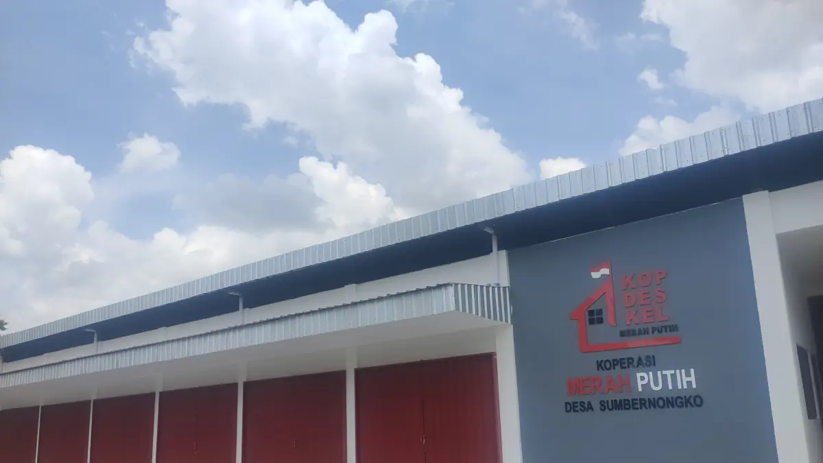 SUDAH DIBANGUN: KDMP Desa Sunbernongko, Kecamatan Ngusikan sudah dibangun namun belum beroperasi kemarin (3/7).