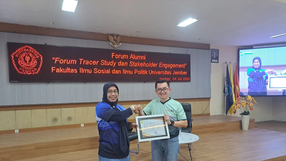 Fakultas Ilmu Sosial dan Ilmu Politik (FISIP) Universitas Jember (Unej) menggelar Temu Alumni 2026 di kampus setempat, Sabtu (4/7).&nbsp;

&nbsp;

