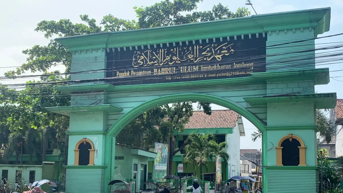 Gedung Serba Guna Pondok Pesantren Bahrul Ulum (PPBU) Tambakberas 
