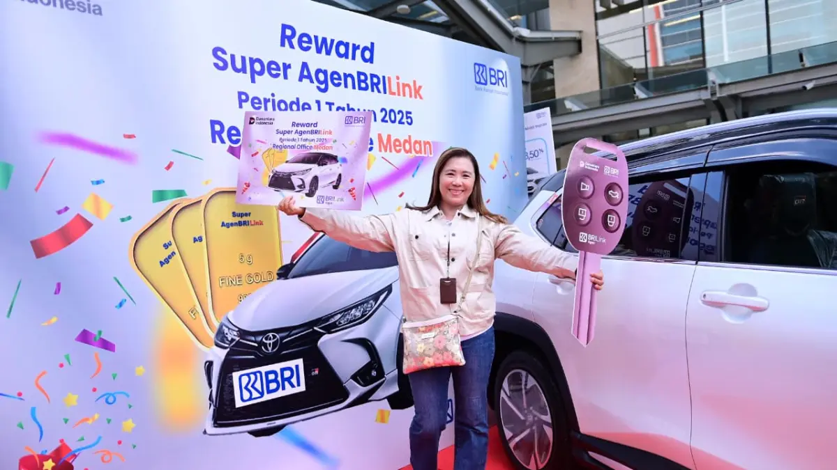 Agen BRILink ini dapat reward mobil berkat transaksi dan upaya luar biasanya