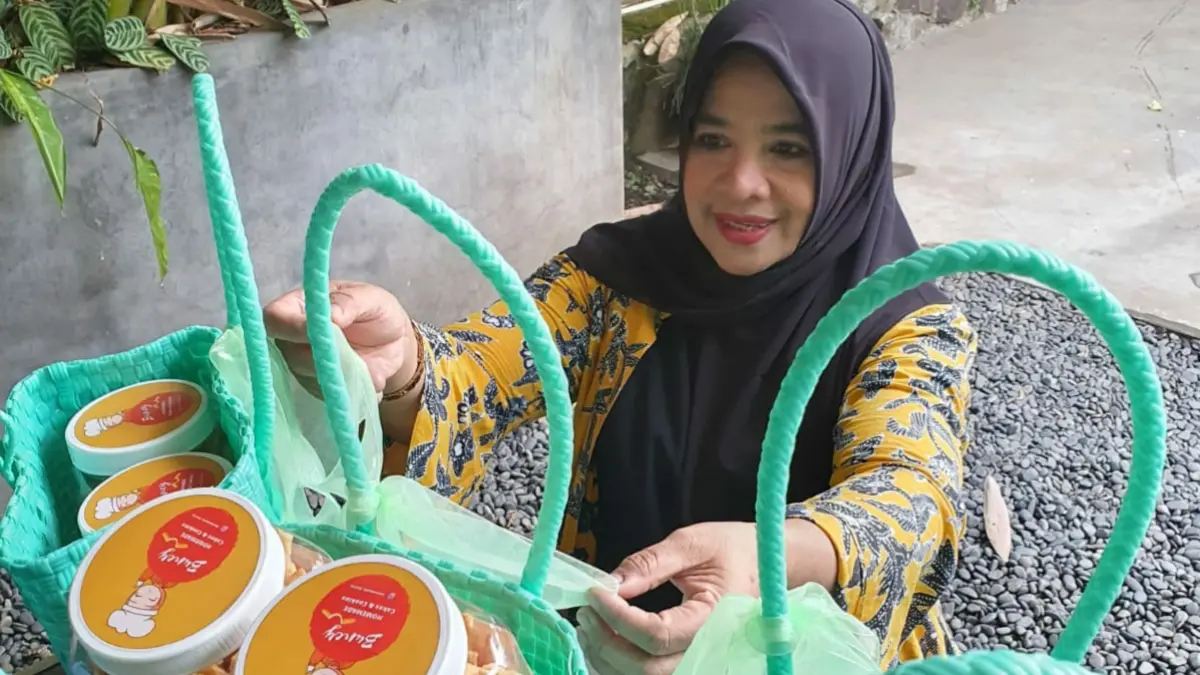 Usaha masyarakat Cimahi ini menanjak berkat sertifikasi halal dari BRI Peduli