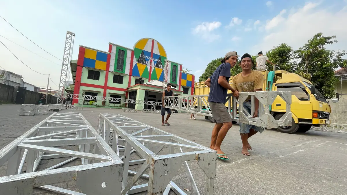 PUSAT KEGIATAN: Gedung Serba Guna (GSN) KH Hasbulloh Said PPBU Tambakberas, Jombang bakal dimanfaatkan untuk beragam kegiatan muktamar hingga rapat komisi. 

