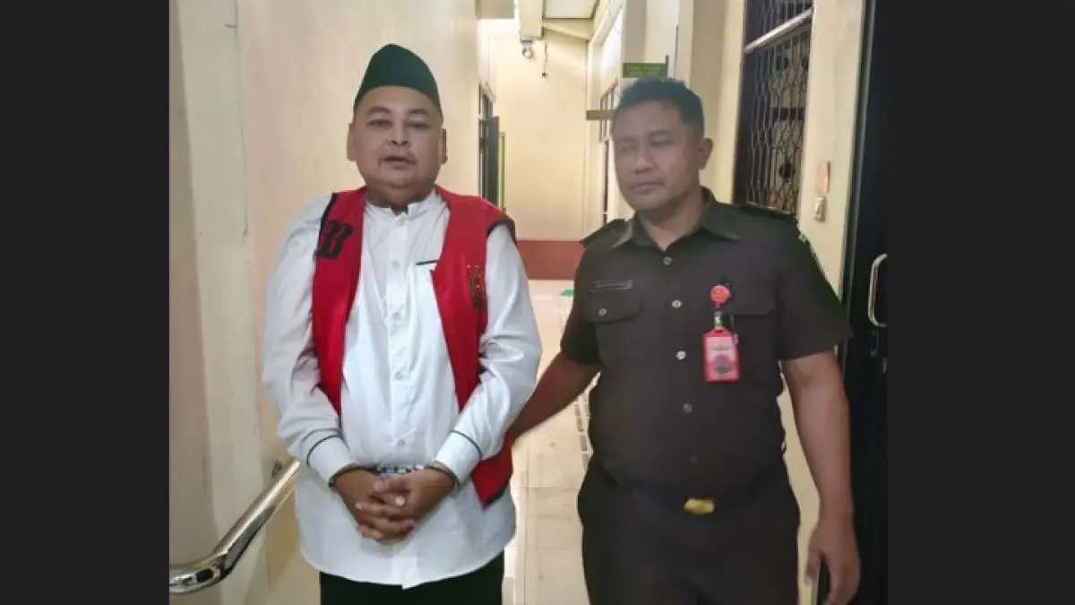 R. Dadan Surahmad, eks Direktur KSU Al-Kahfi Jombang menjalani persidangan di PN Jombang, Kamis (23/7)