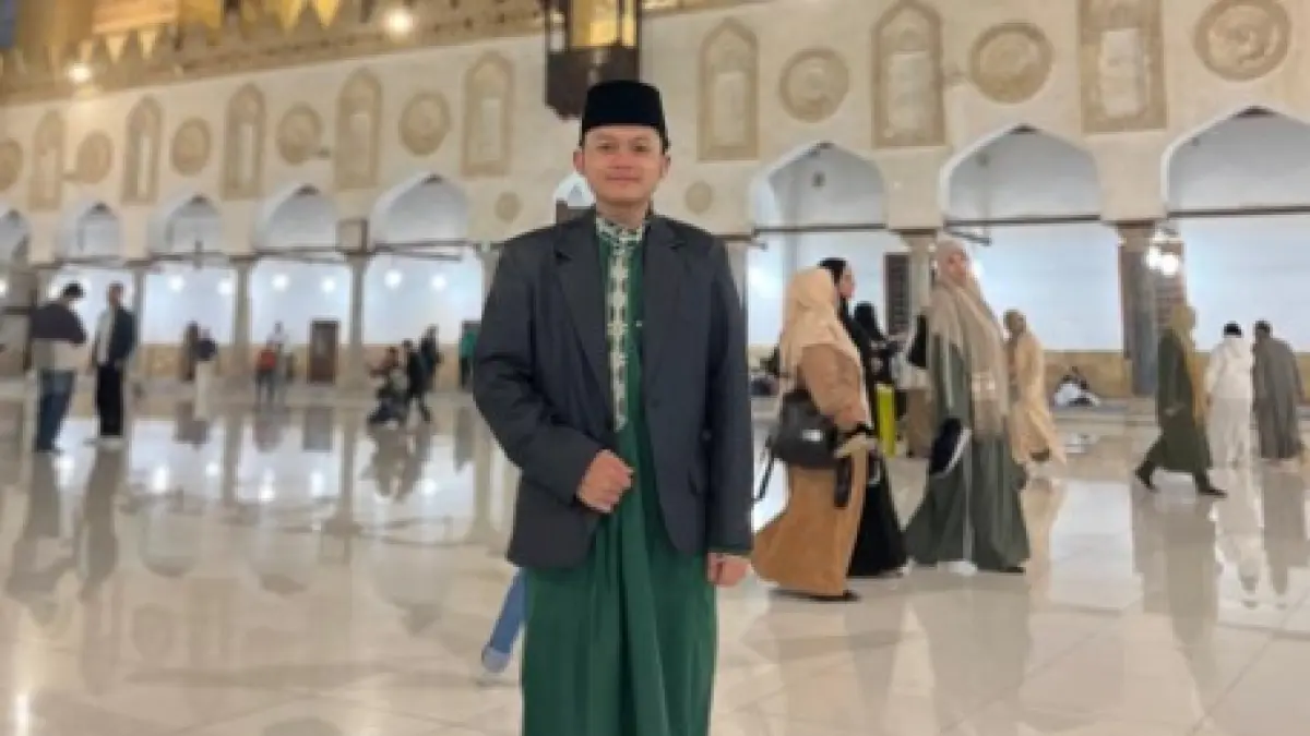 SEMANGAT: Ahmad Maulana Yahya Firman Azizy asal Tambakberas Jombang yang kini kuliah di Universitas Al-Azhar, Mesir.