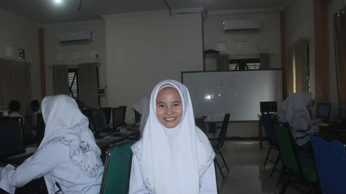 Ziycka Naila Mafaza, Kelas 10-E MA Salafiyah Syafiiyah Tebuireng