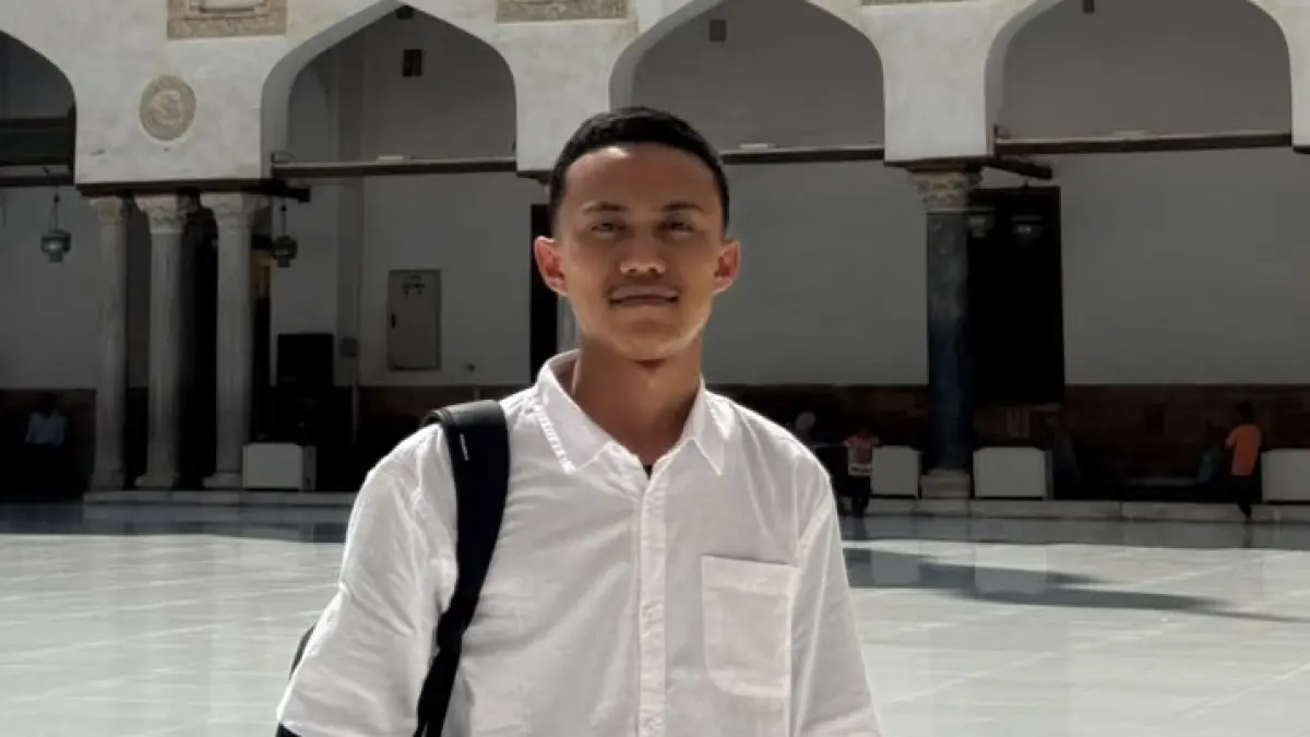 GIGIH: Daukas Syah Rosyada asal Dusun Jembaran, Desa Jombok, Kecamatan Ngoro, Jombang yang kuliah di Universitas Al-Azhar Mesir.