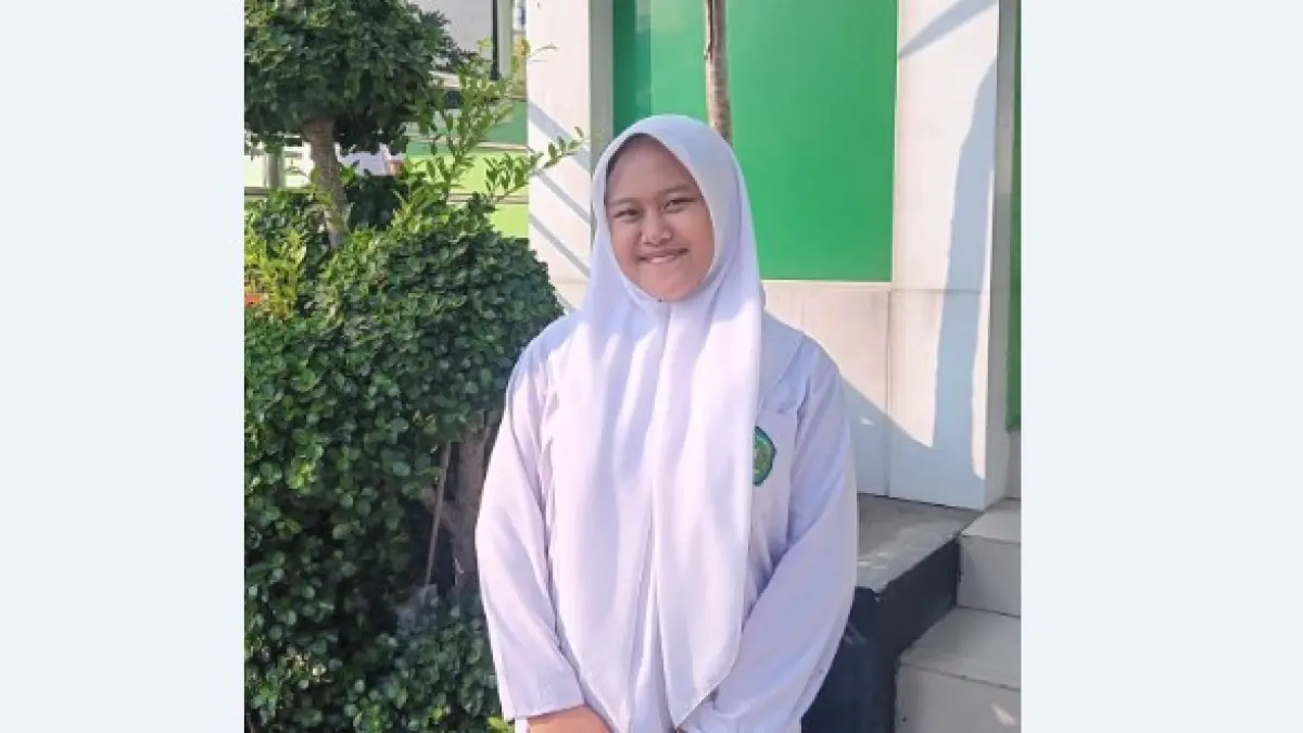 Nikita Amelia Ramadhani, Kelas 9-L MTsN  4 Jombang PP Mambaul Maarif Denanyar