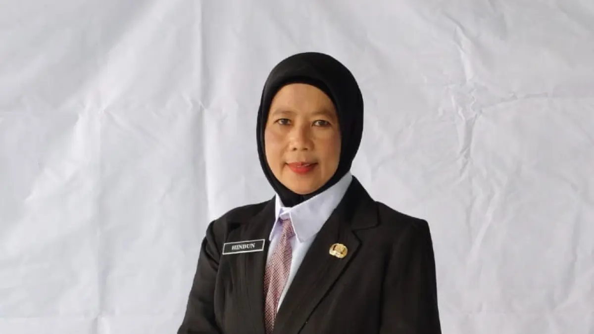 Hindun MPd, Kepala MTsN 8 Jombang