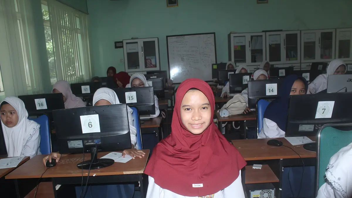  Athaya Hanun windriya Ary Wibowo, Kelas 8-C SMP A Wahid Hasyim Tebuireng