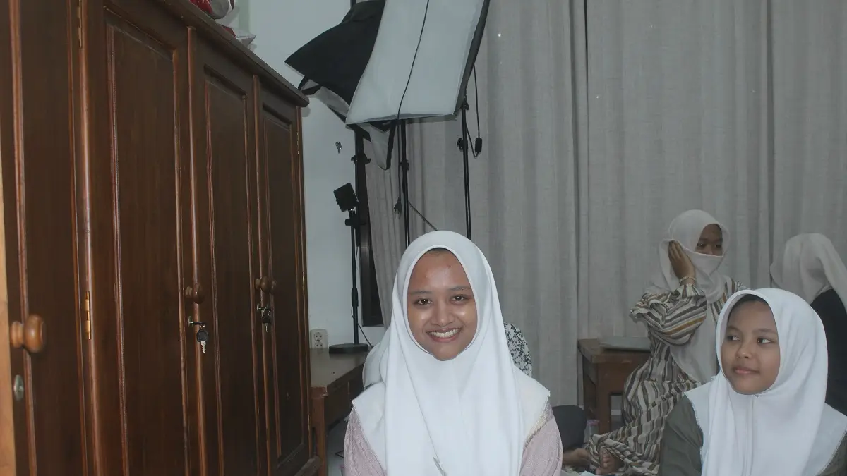 Adinda Rofiqoh, Santriwati PP Al-Madienah Denanyar asal Bontang, Kalimantan Timur