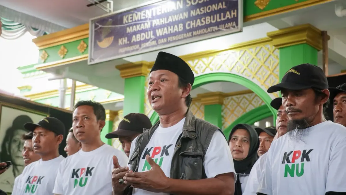 Koordinator deklarasi, Solihin (tengah) 