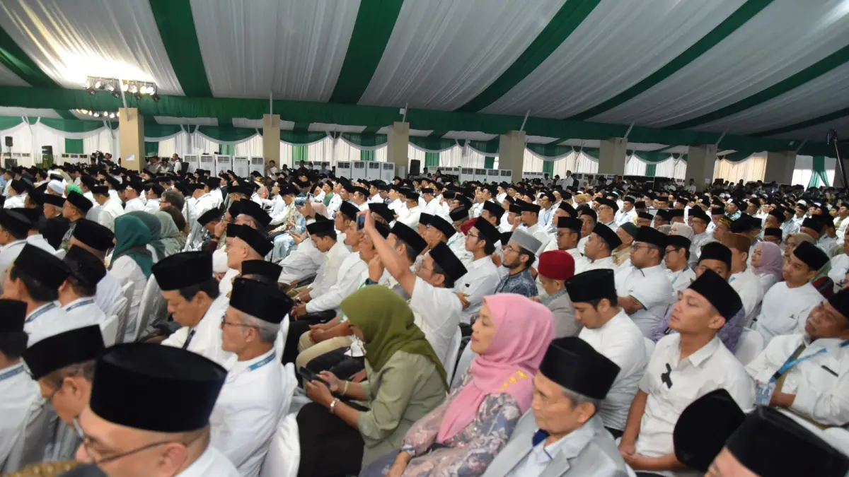 Suasana pembukaan Muktamar ke-35 dihadiri ribuan nahdliyin, Kamis (27/8)