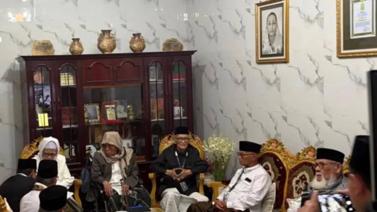 Sembilan kiai sepuh yang terpilih sebagai anggota Ahlul Halli wal Aqdi (AHWA) langsung dijadwalkan mengikuti musyawarah untuk menentukan Rais Aam PBNU periode 2026–2031, Minggu (30/8) malam.&nbsp;