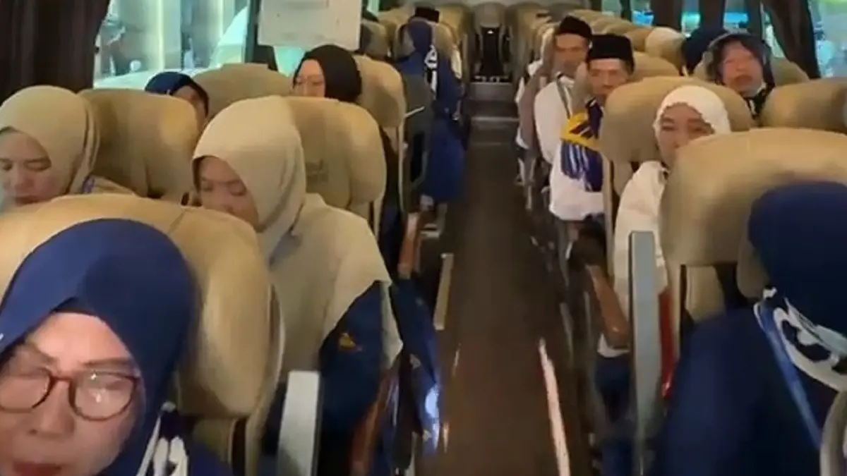 Hingga Rabu (2/9) sekitar 58 orang jemaah disebut masih tertahan di salah satu hotel di Surabaya