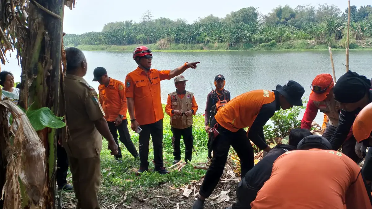 Pencarian Suparno, 58, warga Desa Menturus, Kecamatan Kudu, yang hilang setelah terlibat kecelakaan lalu lintas, berakhir duka.