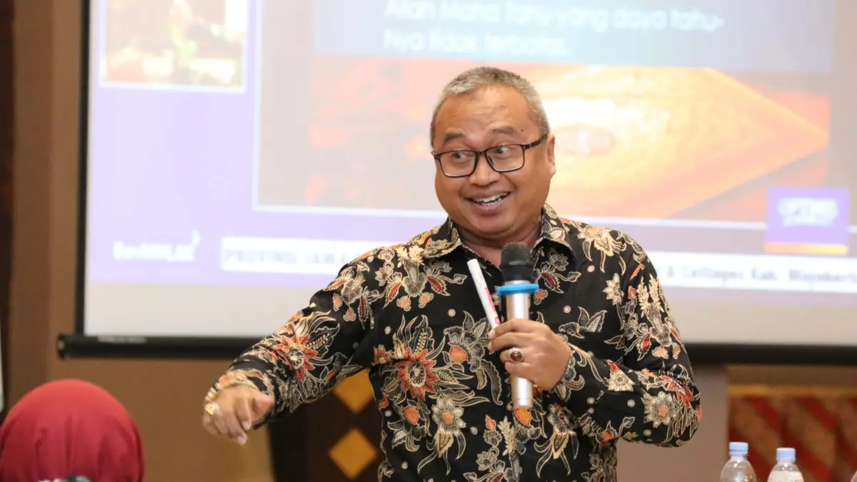 Dr Nasrul Syarif MSi