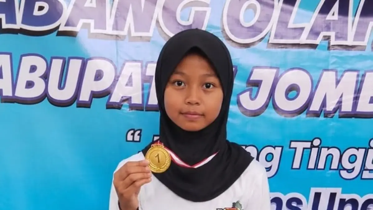 Ufaira Salsabila Fitria meraih juara pertama dalam Pekan Olahraga Kabupaten (Porkab) Jombang cabang catur, Minggu (13/9).