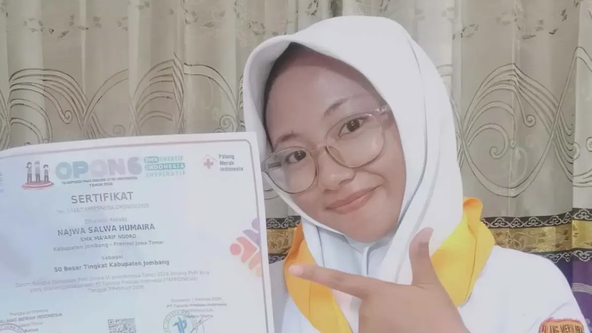 Najwa Salwa Humaira, Kelas XI BD 2 SMK Ma’arif Ngoro