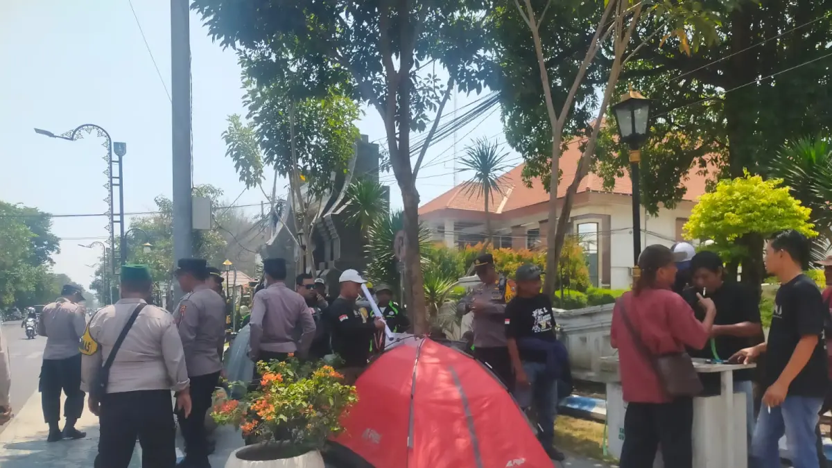Aksi Forum Rembug Masyarakat Jombang (FRMJ) kembali digelar Selasa (15/9).