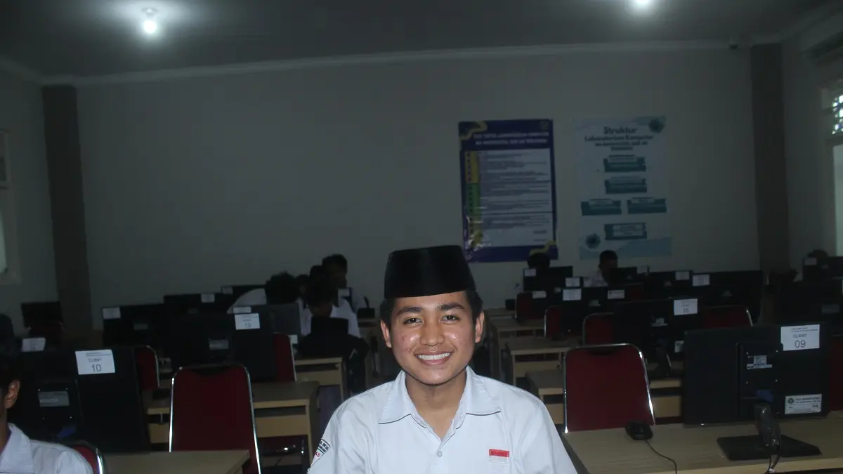 Iklil Aufal Jaza Anwar, kelas 11-C MA Madrasatul Quran Tebuireng