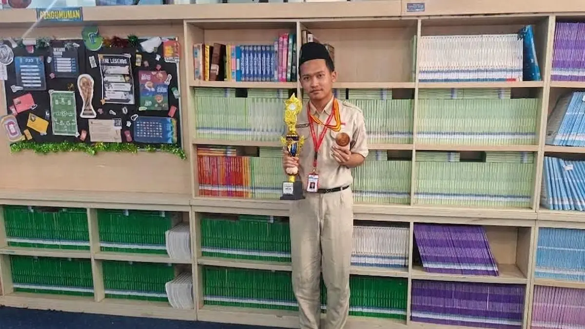 Arjuna Satria Nagari, Kelas XII-02 SMA Darul Ulum 2 Unggulan BPPT, Pondok Pesantren Darul Ulum Jombang