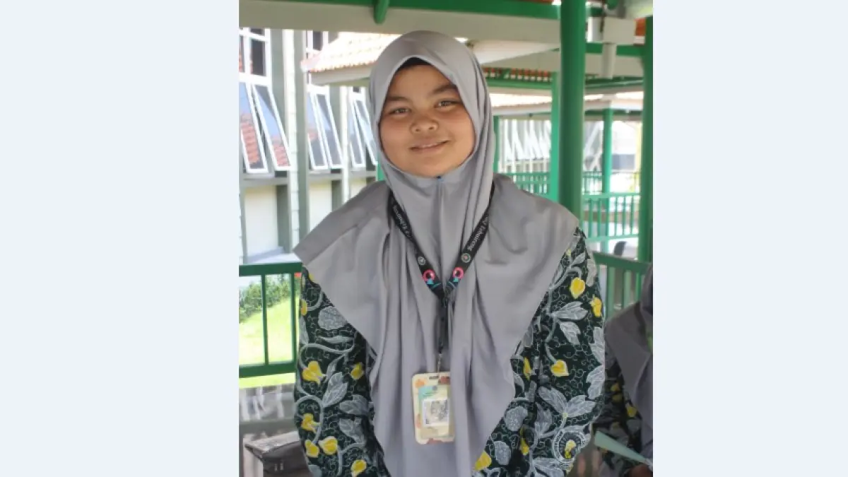 Nafla Syakira Sanfi, kelas 7 Internasional 2 MTs Madrasatul Quran Tebuireng Putri