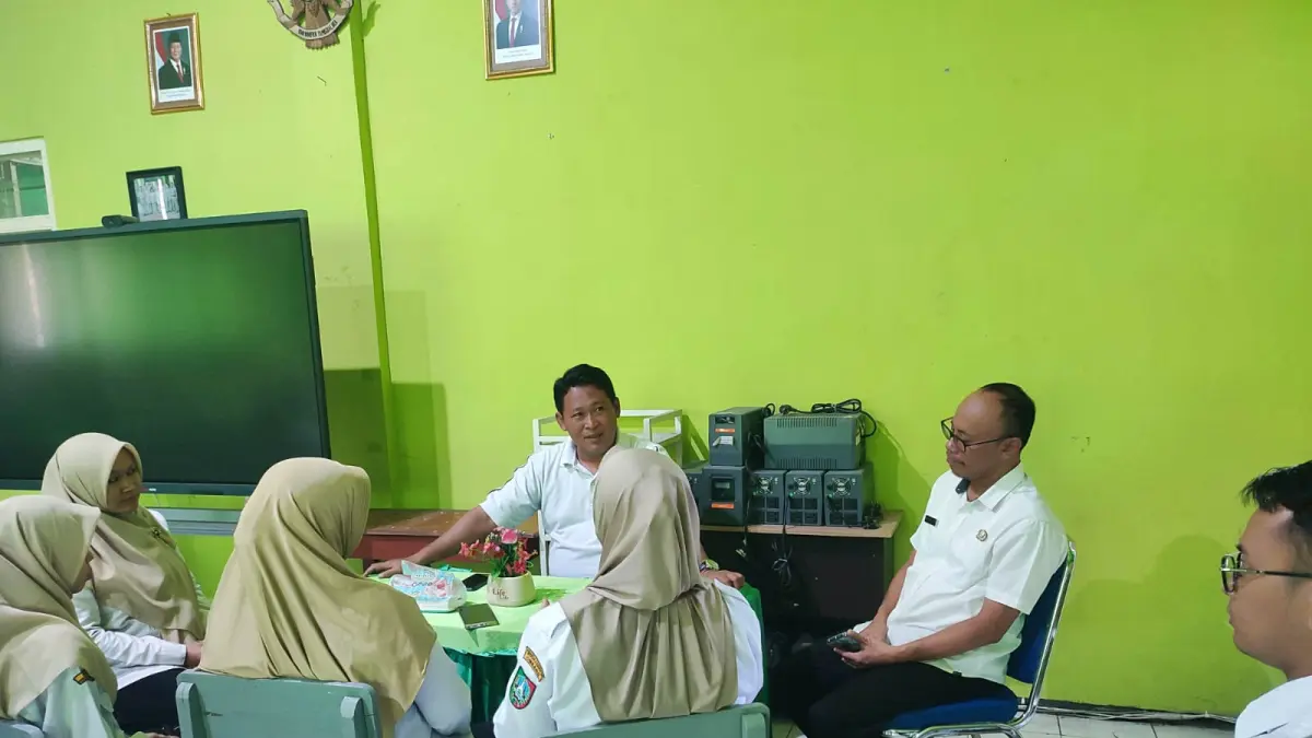 SERIUS: BCKS berkunjung ke SDN Jombatan 3 Kecamatan Jombang untuk mengikuti program mentoring, (23/9).
