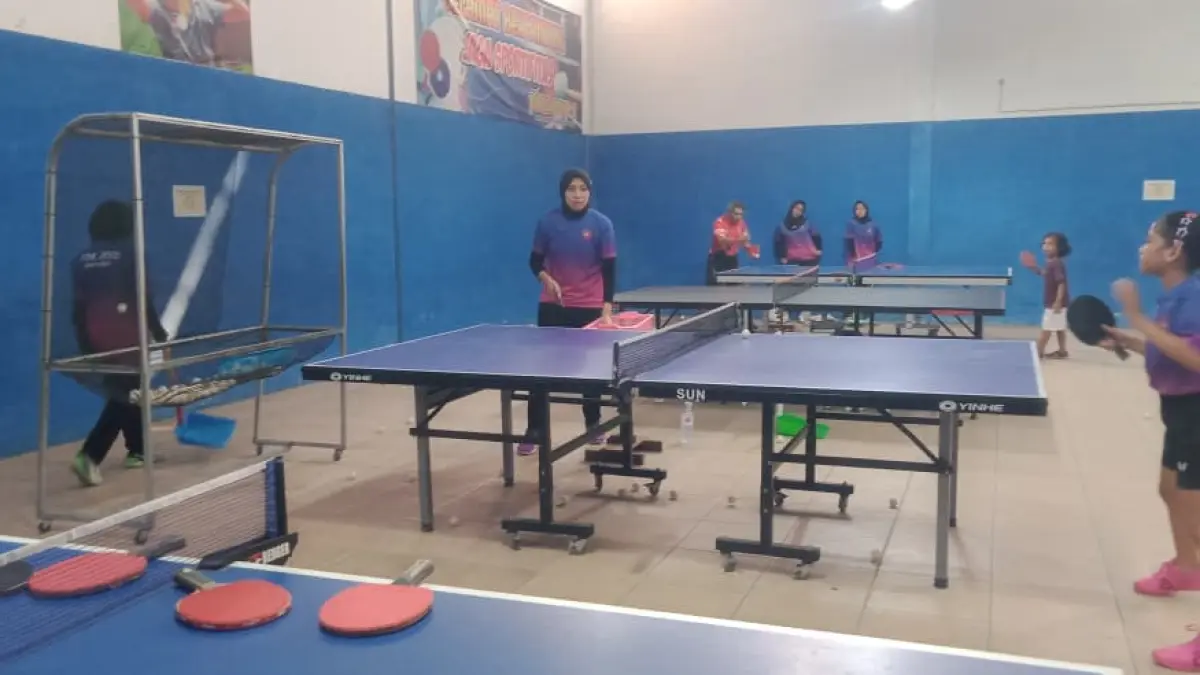 TANGKAS: Pelatih PTM Jois Club Silir Rovani saat mengikuti pengukuhan PB PTMSI di Jakarta 16 September