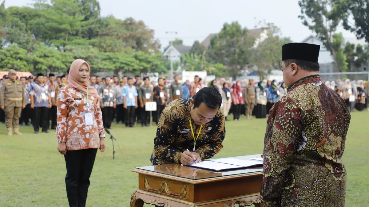 SAH:  Penandatanganan perpanjangan perjanjian kerja PPPK paruh waktu berlangsung lancar kemarin