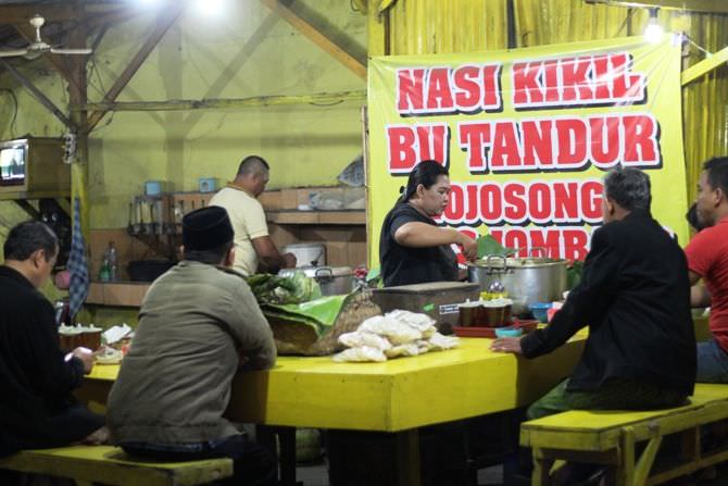 Nasi Kikil Bu Tandur Mojosongo; Sejak 1947, Langganan Gus Dur