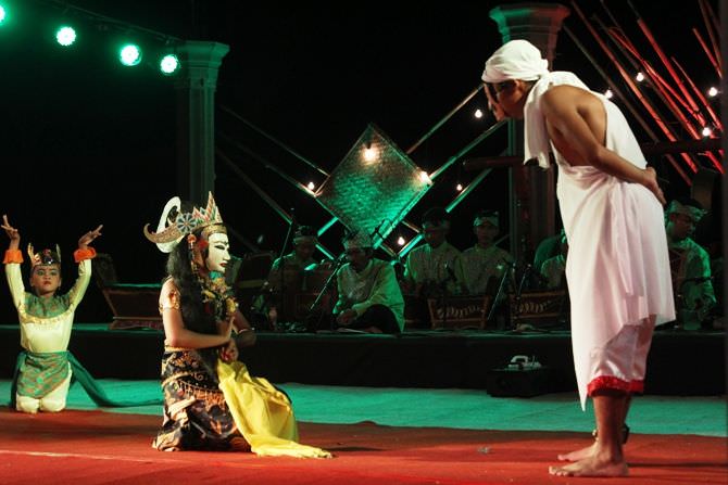 Wayang Topeng Jatiduwur; Warisan Sastra Panji