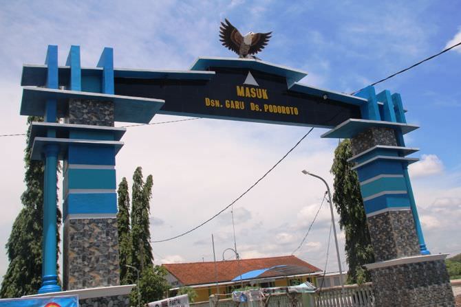 Gambar di Gapura Berdana APBD Disebut Hanya Mirip Logo Parpol Tertentu