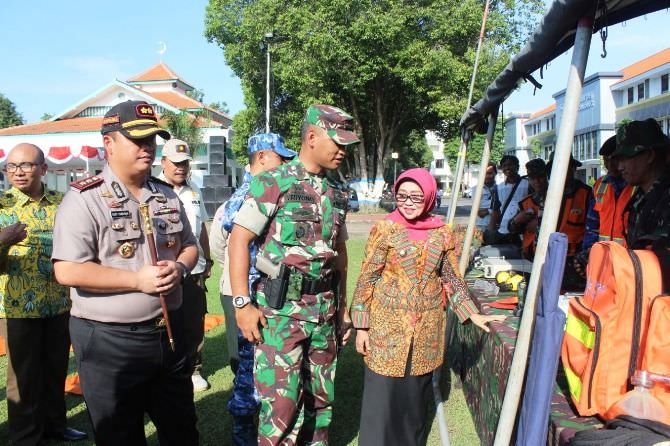 HT Hingga Baju Anti Tawon Dikerahkan untuk Hadapi Bencana di Jombang